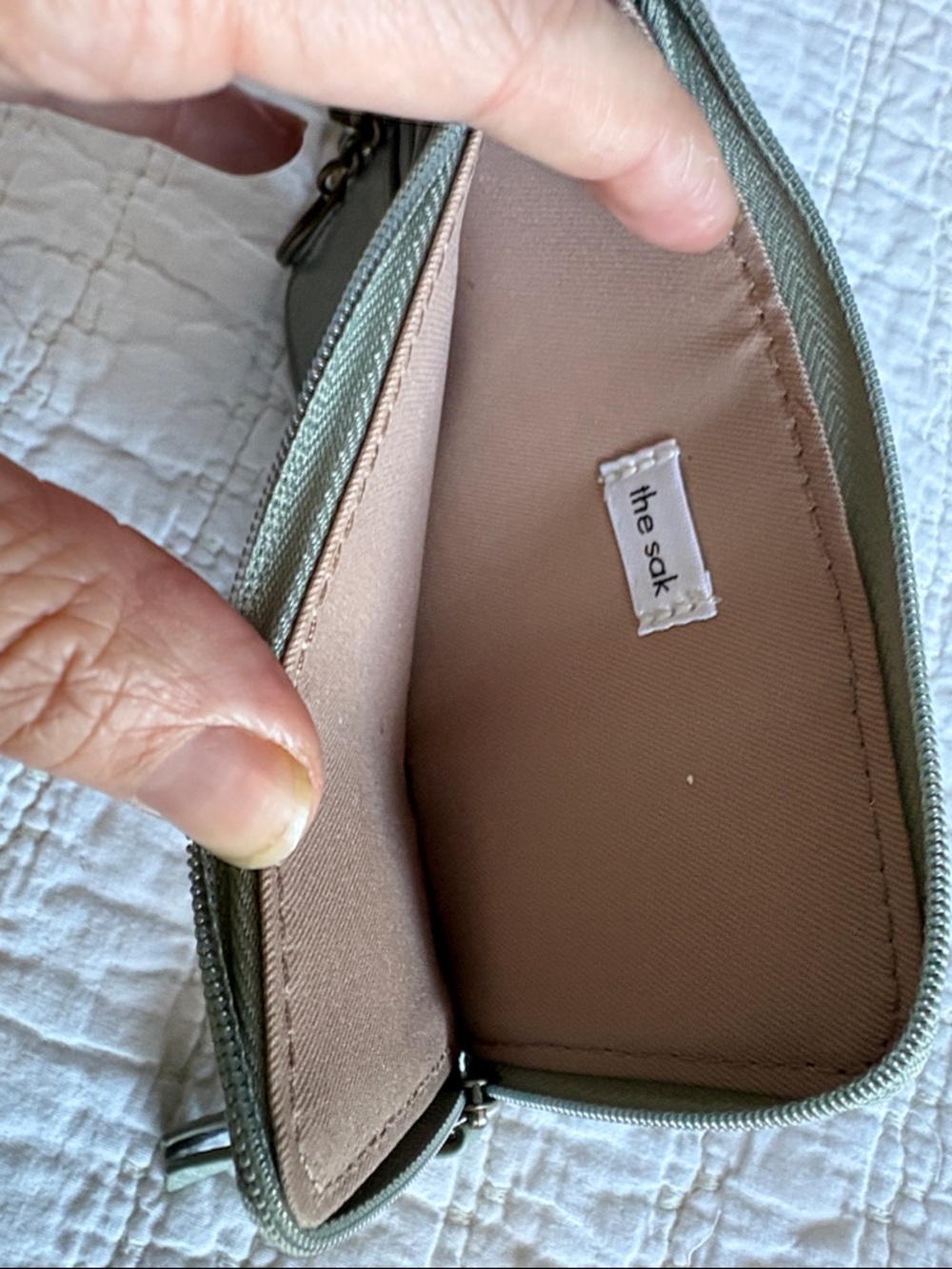 The Sak Mint Green Leather Card Case with Key Ring - Picture 3 of 6